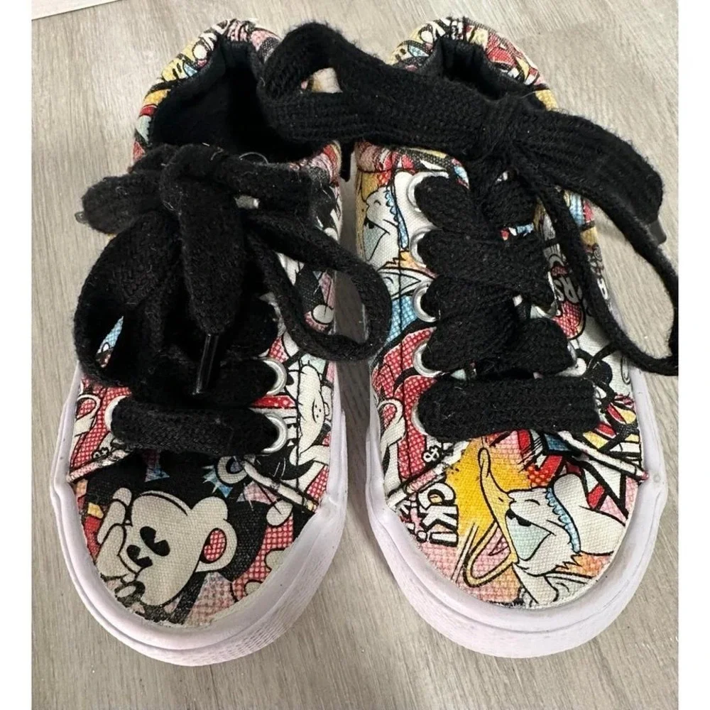 Disney under style upper